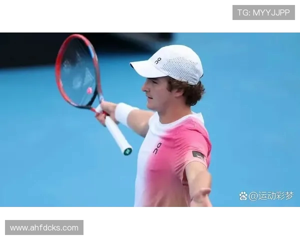 剃光头赴约,献冠军给妈!19 岁丰塞卡书写巴西网球新篇