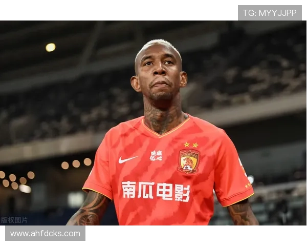 慈世平官宣回归中国！签约上海训练营 + 合同曝光，曾效力四川男篮再续前缘(1)