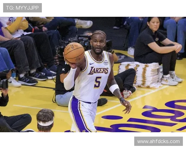 艾顿争夺战白热化！勇士薪资枷锁难破，错失补强良机？